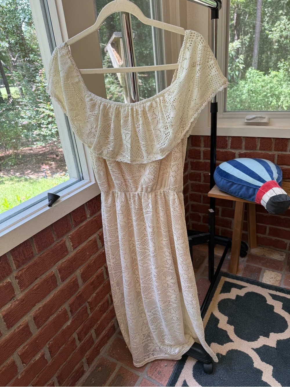 Off-Shoulder Lace Maxi Dress in Cream